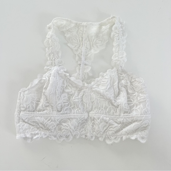 Tucker + Tate White Lace Bralette - Picture 1 of 10